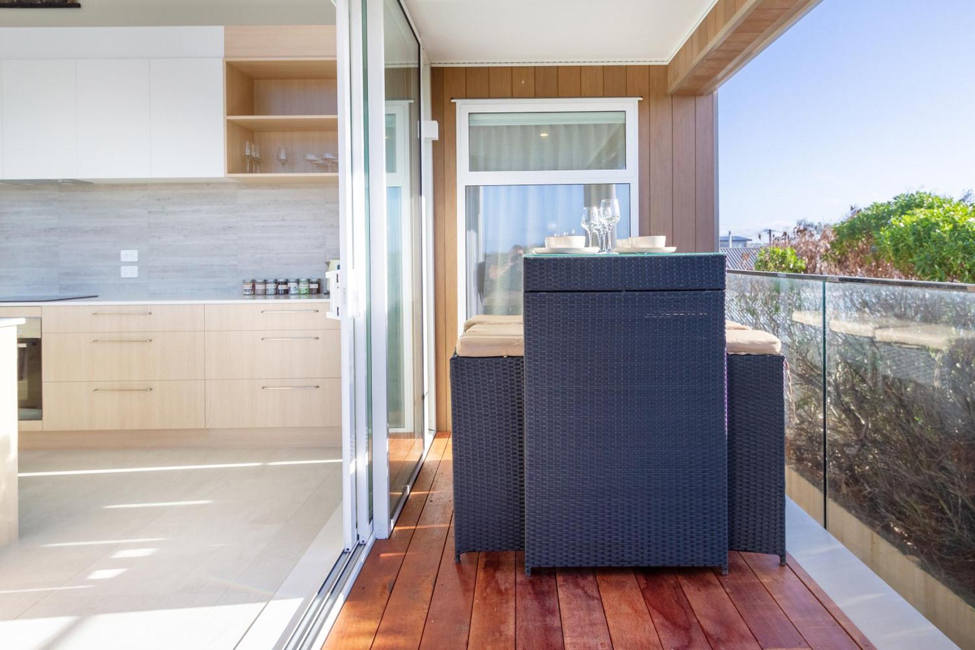 Luxury Beachside Living Elegant 3-Bedroom Haven Christchurch Zewnętrze zdjęcie